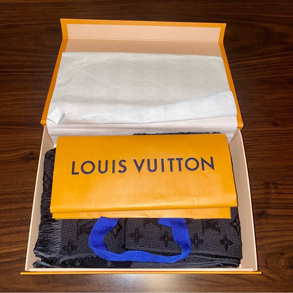 Louis Vuitton Black Scarf NEW